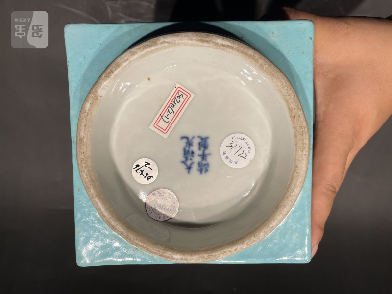 清光绪 松石绿地墨彩花鸟纹琮式瓶一对 - 图7